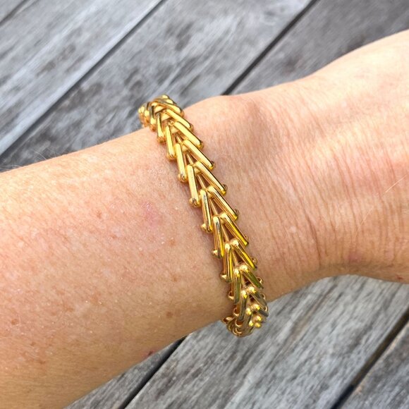 Alex and Ani – Vintage Sixty-Six Chain Link Wrap Bracelet in Russian Gold - Picture 3 of 4